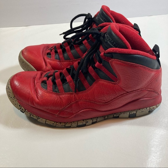 Air Jordan 10 Retro sneakers. Size 11